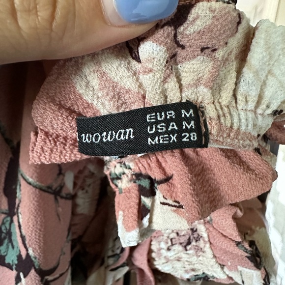 Off the Shoulder Floral Maxi Dress Size Medium - Picture 4 of 4